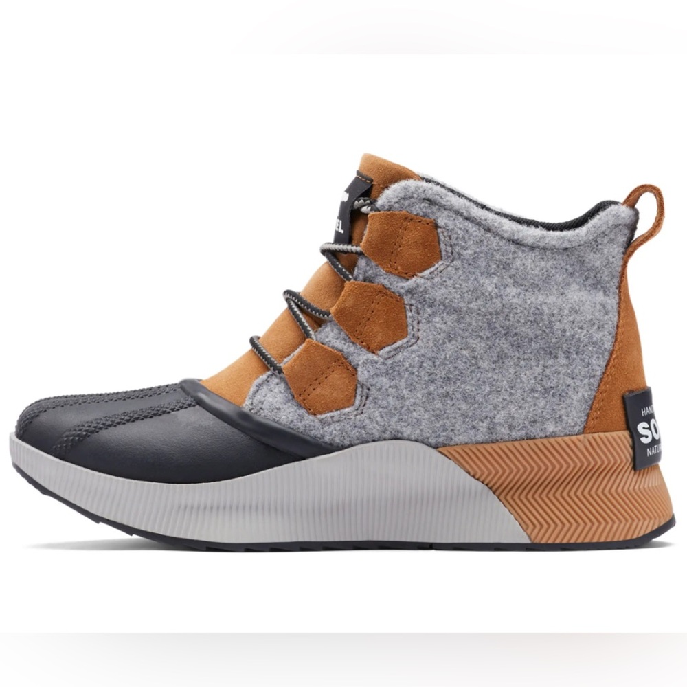 Sorel Women's Black, Gray, and Tan Winter Boots